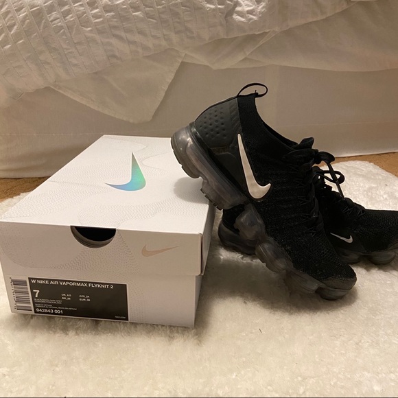 Nike Shoes - Nike Vapormax Flyknit 2.0